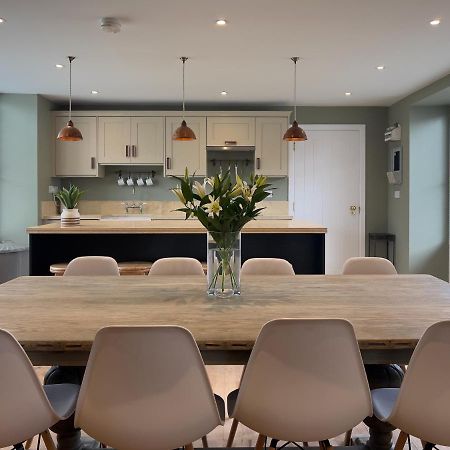 Converted Victorian Coach House With Hot Tub Stewartstown エクステリア 写真